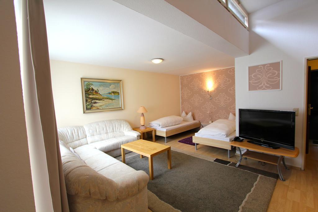 Apartmenthaus Alt Graz Düsseldorf Quarto foto